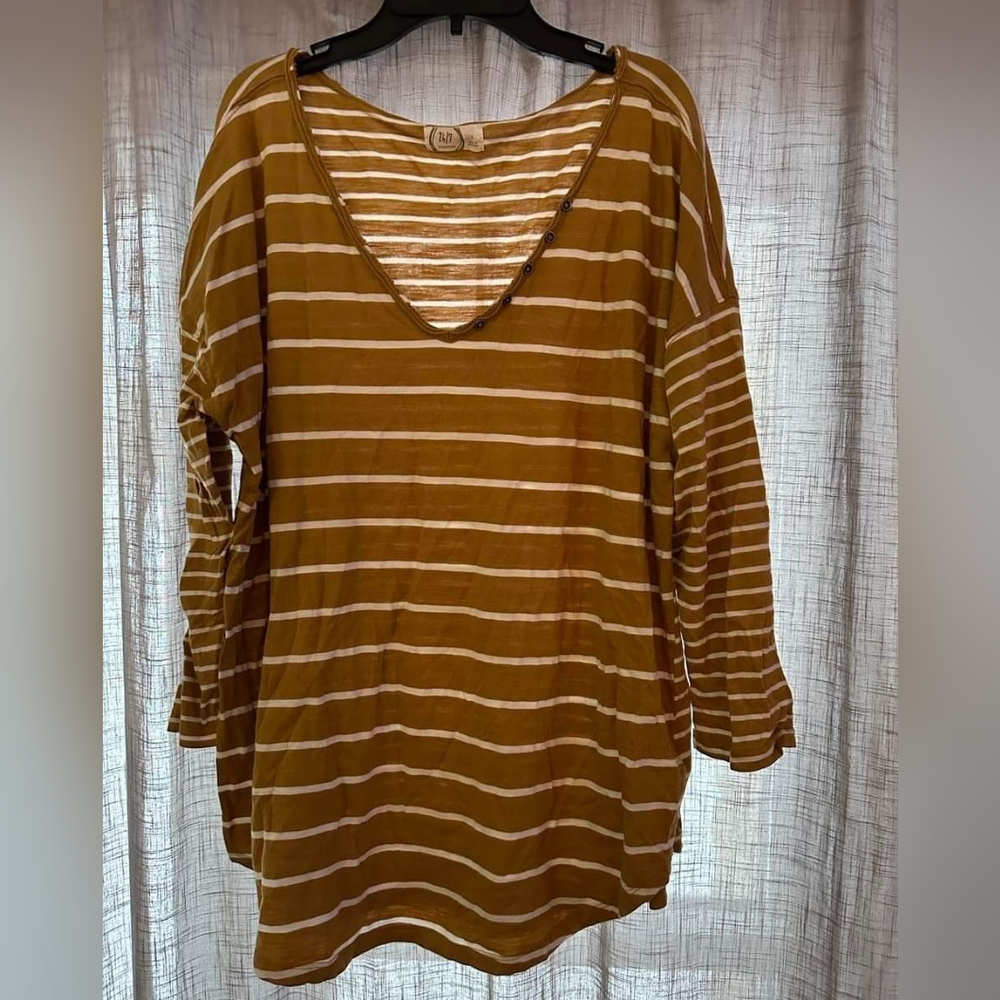 Maurices 3/4 sleeve striped top